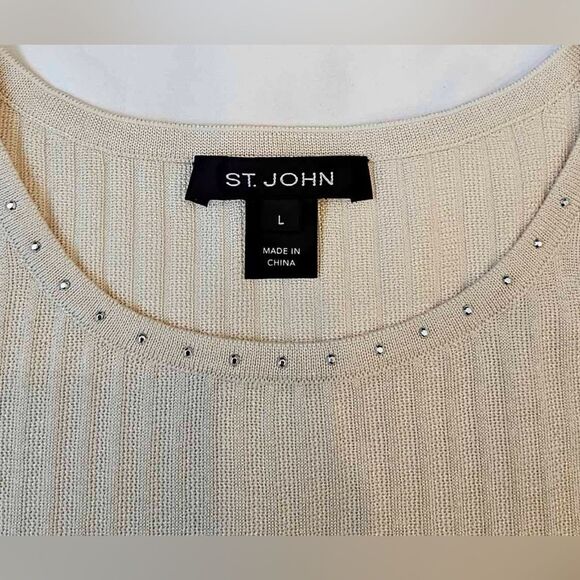 St. John Top Studded Neck line Ribbed Cream Short Sleeve Shirt  Sz Large Vintage - Picture 2 of 8